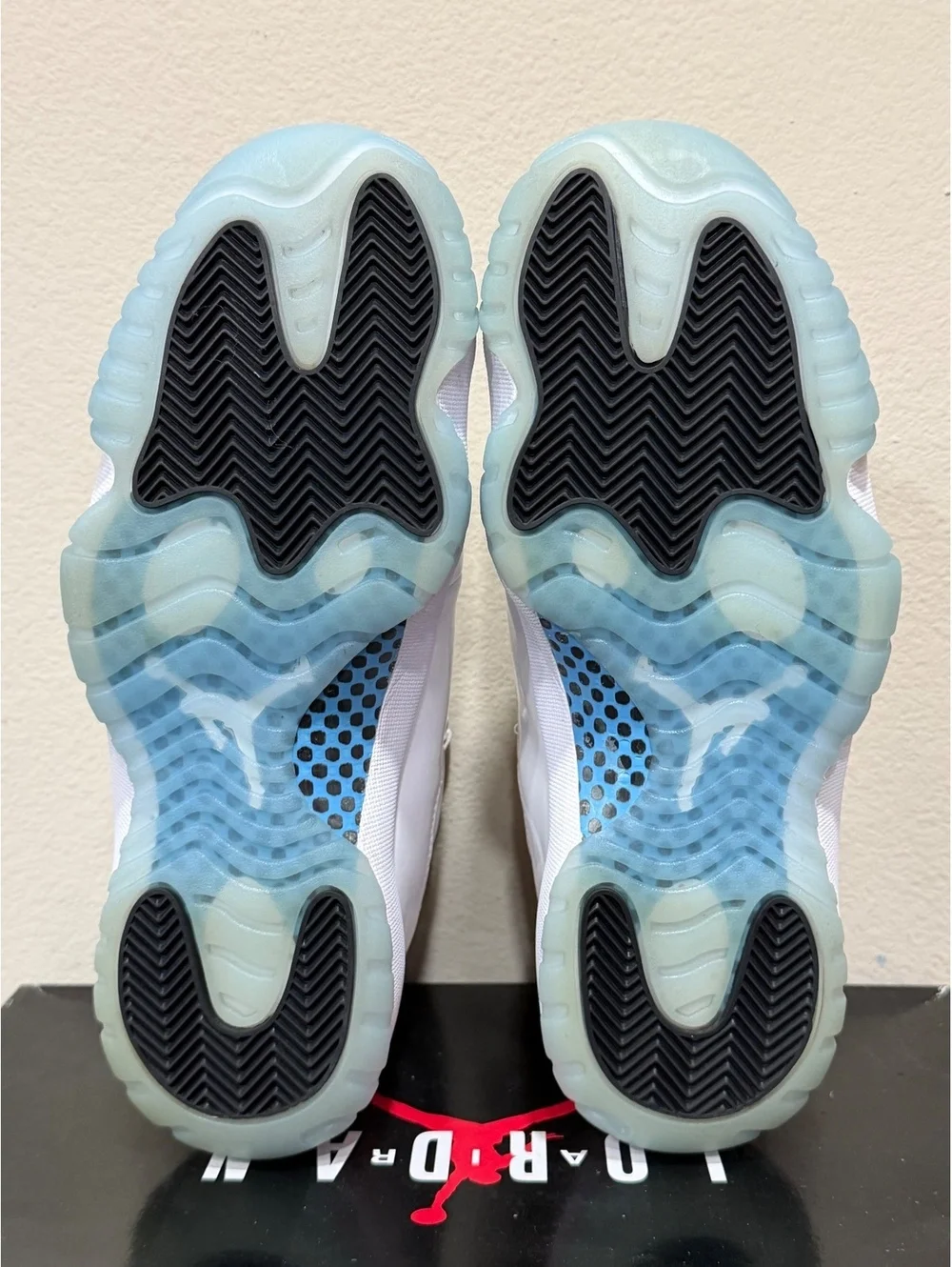 Size 9 - Air Jordan 11 Retro “Legend Blue/Columbia” 2024 *Worn 1x*